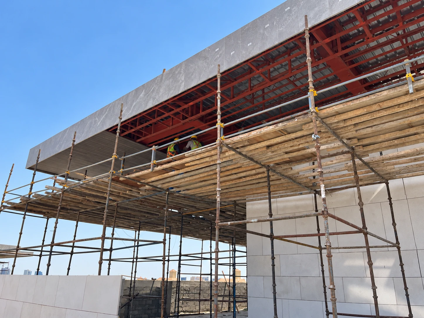 Sharbatly Private Residential Complex — Al Marjan, Jeddah — Steel Frame & Roof Cladding Progress
